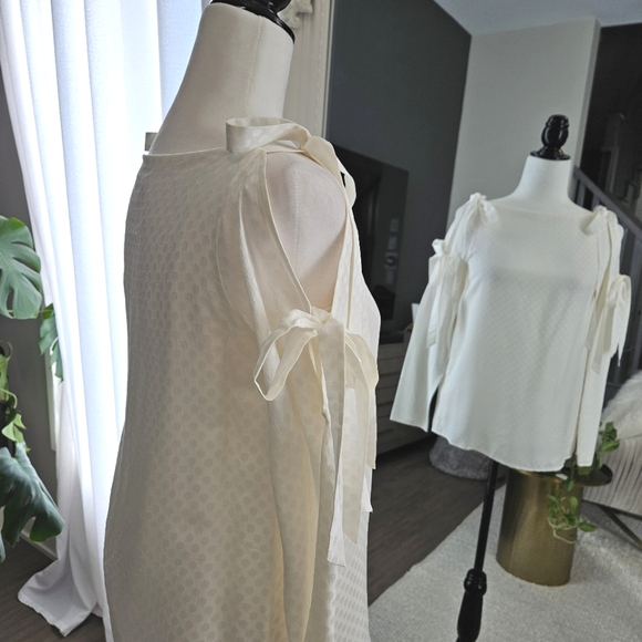 CLUB MONACO tie sleeve blouse - Picture 4 of 7